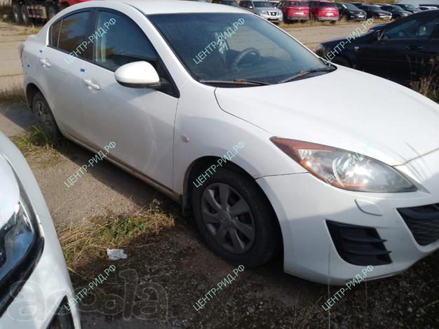 Автомобиль Mazda 3, 2011